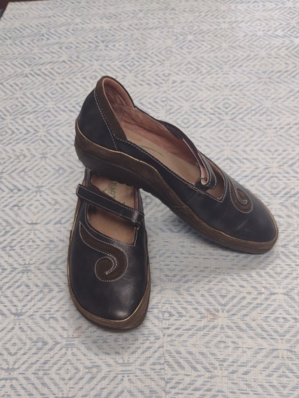 NEW Naot Black Leather Mary Jane Flats with Brown Trim